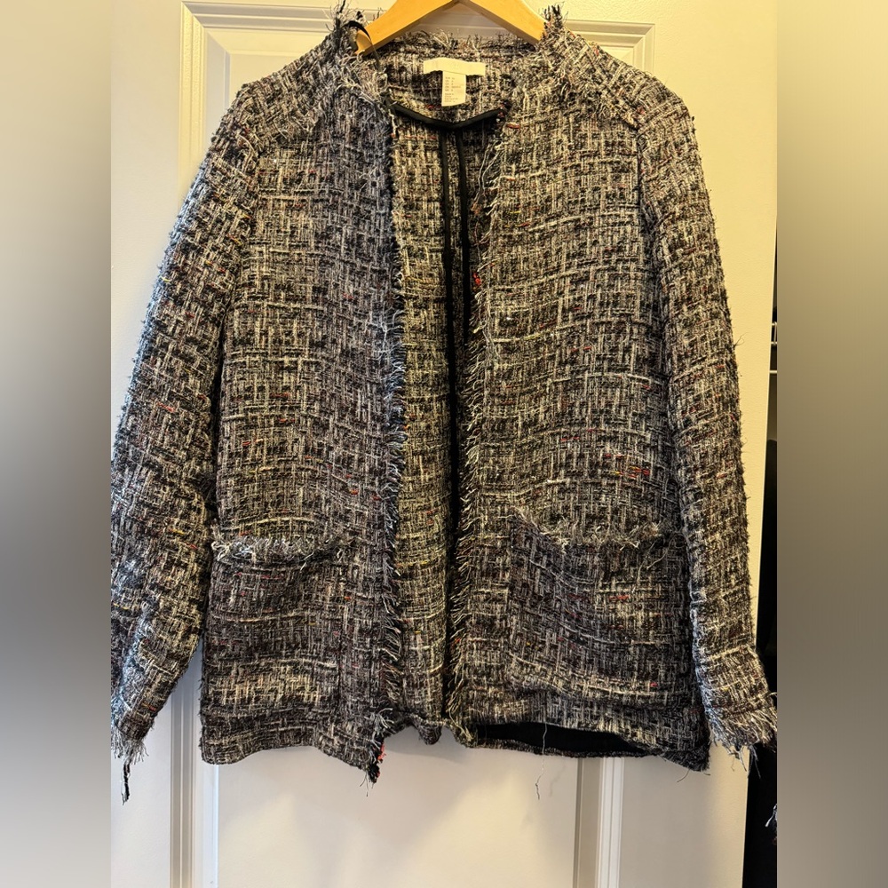 Tweed HM blazer size 6 never worn.